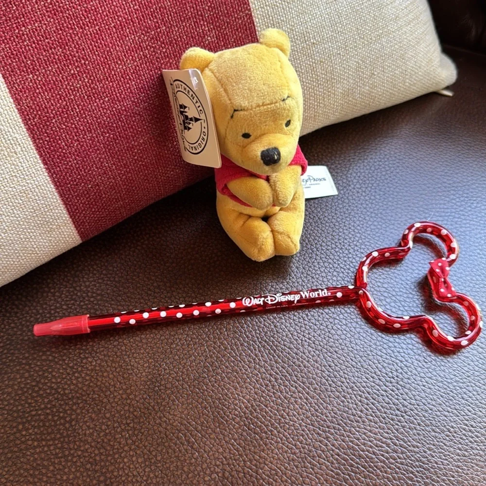 Disney Parks Winnie the Pooh Plush Magnet with Minnie Mouse Pen
